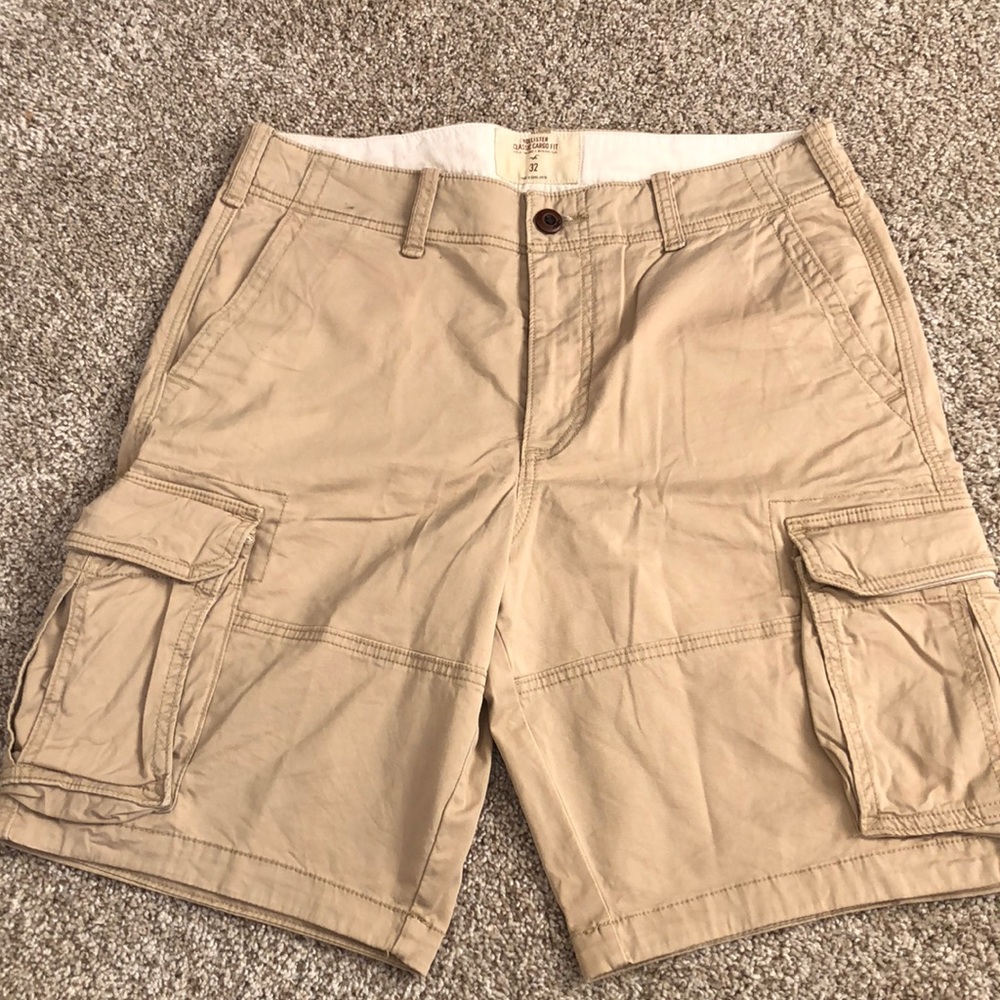 HOLLISTER cargo shorts